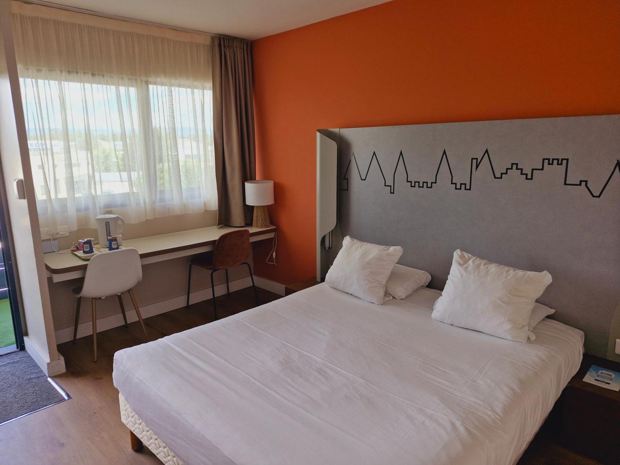 Kyriad - Aéroport Hotel 3*