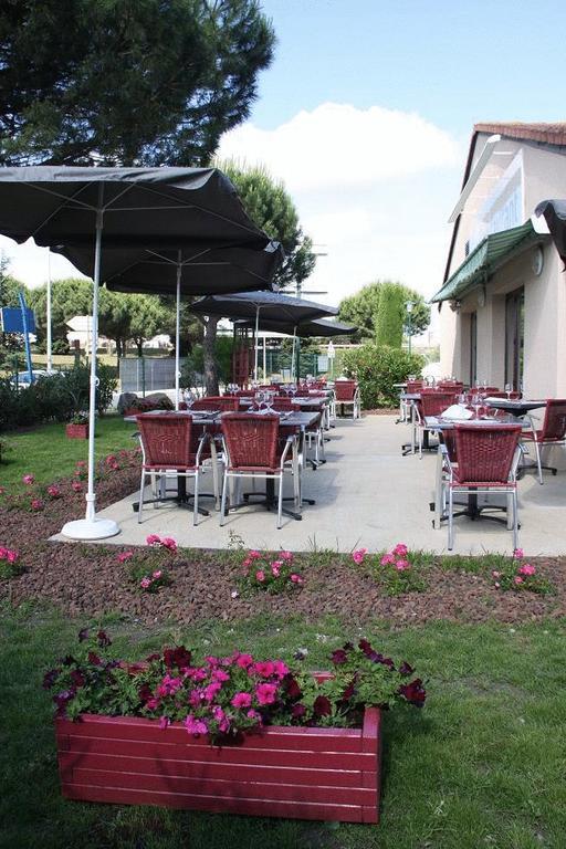 Hotel Kyriad - Aéroport 3*